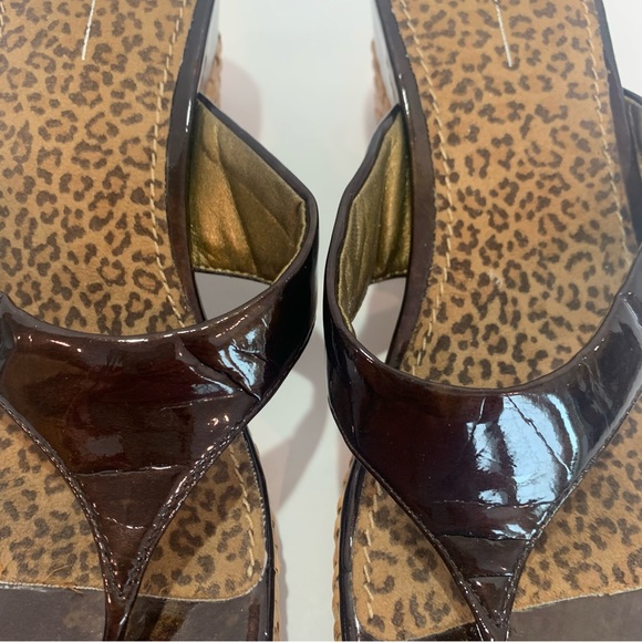 PAOLO chocolate brown patent wedge thong sandal with woven bottom size 11 - Picture 5 of 16